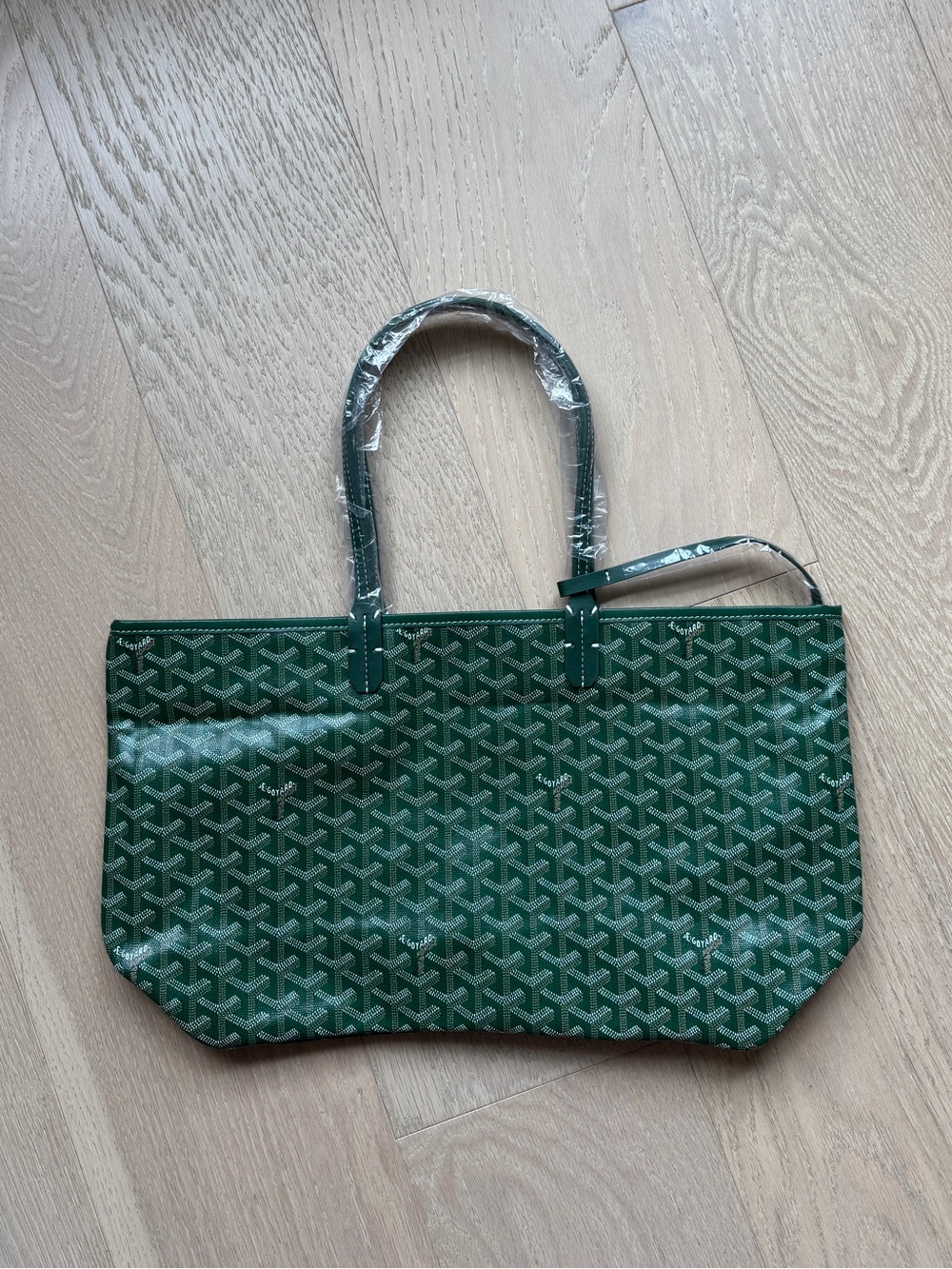 Medium Green Goyard Tote - Picture 3 of 4